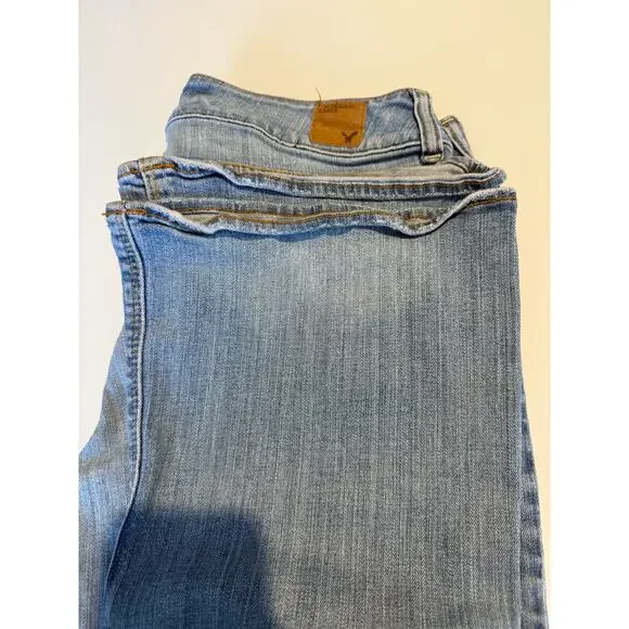 American Eagle Artist Distressed Denim Jeans Low Rise Size 10 Long Very Loved - Picture 9 of 10